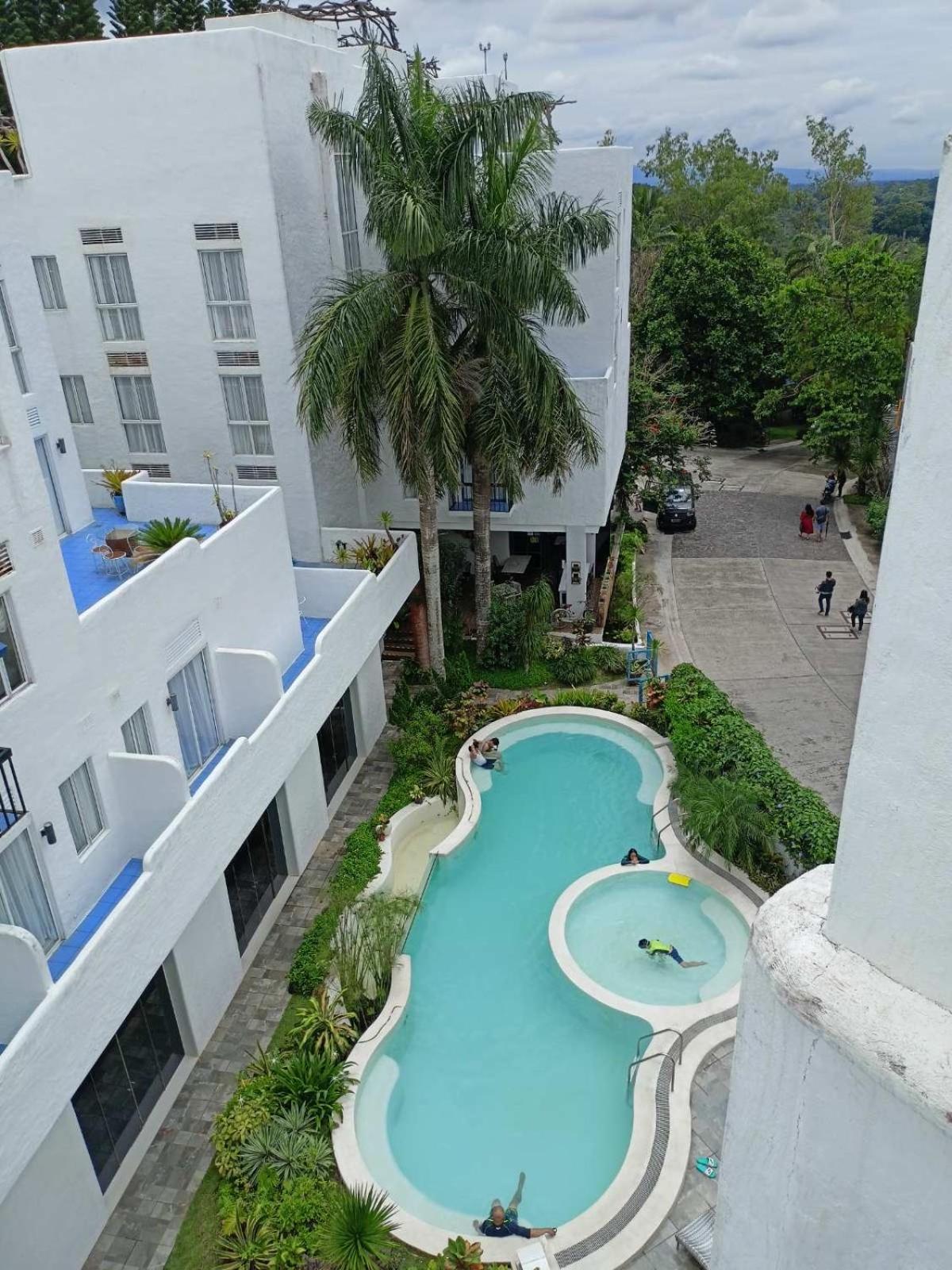 La Bella Residences, The Tiny Loft Тагайтай Экстерьер фото